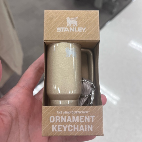 Stanley Tumbler Ornament Keychain Honey Talks💋 - Picture 1 of 7